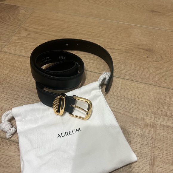 Aureum xs/s Black Leather Belt - Picture 2 of 2